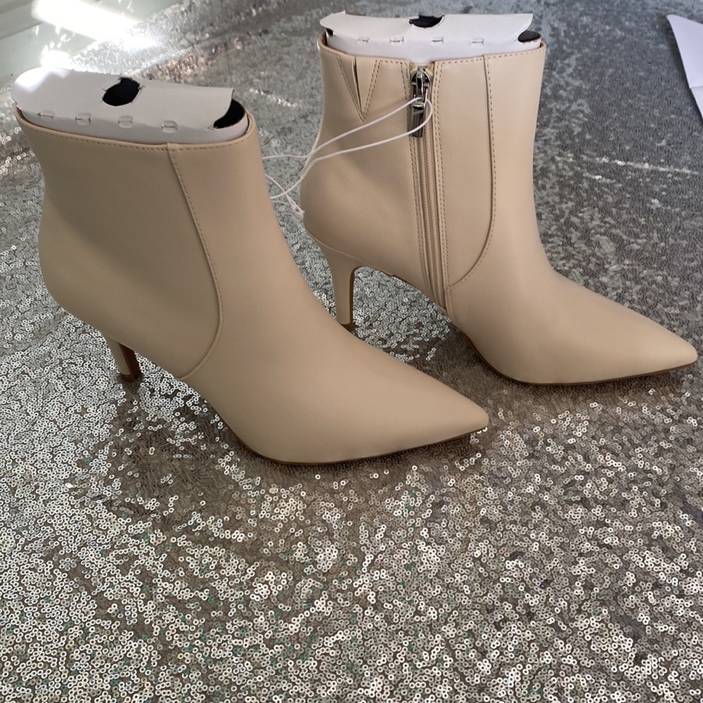 A New Day Women’s Off White Char Heeled Dress Boots Size 8 - Picture 4 of 12